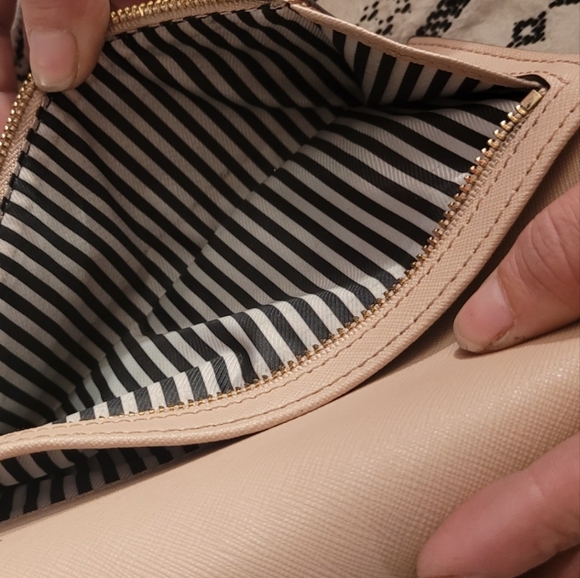 Kate Spade Wallet - Picture 5 of 5